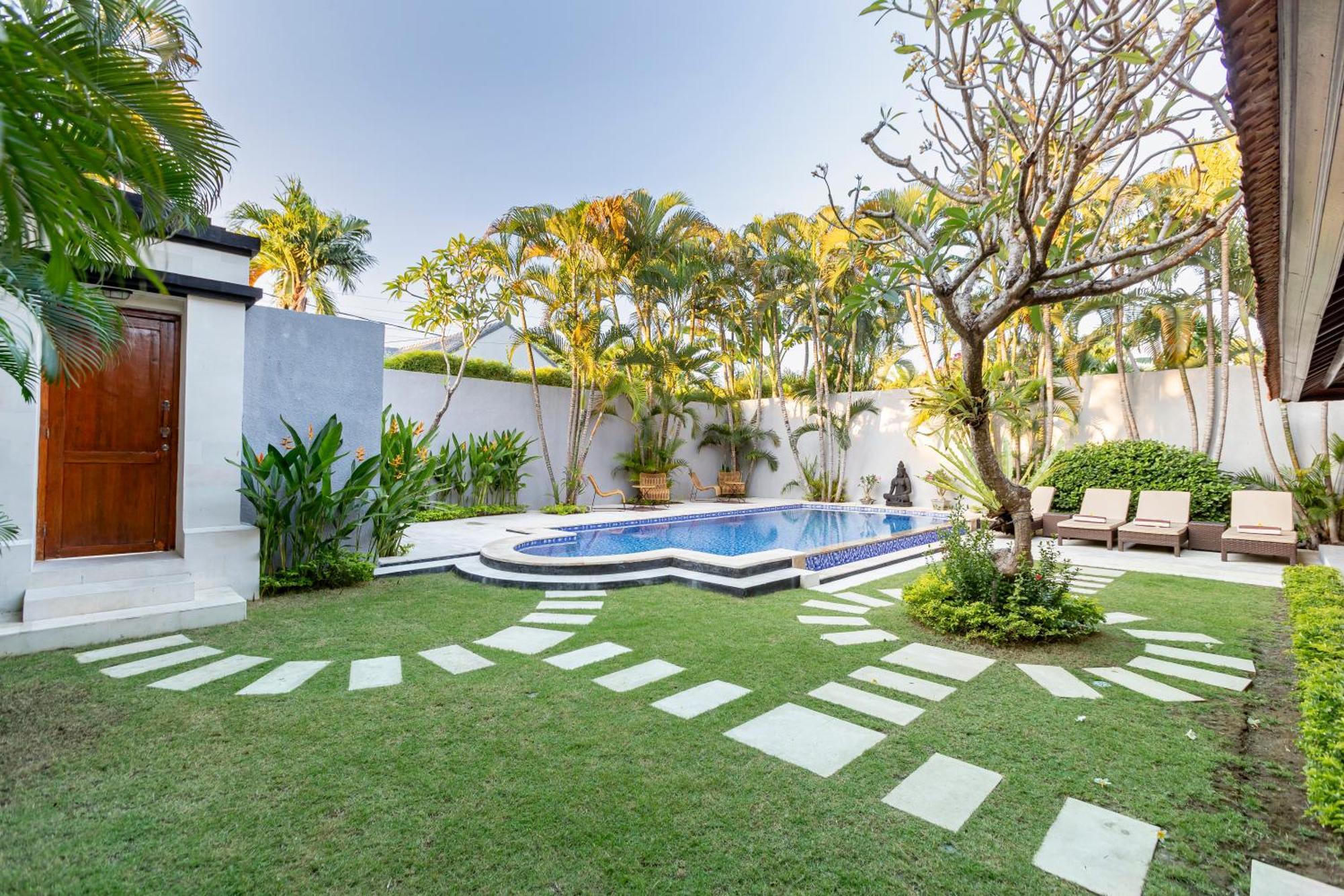 Viona 3 Villa - 3 Bdr Villa, Walk To The Beach Seminyak Kültér fotó