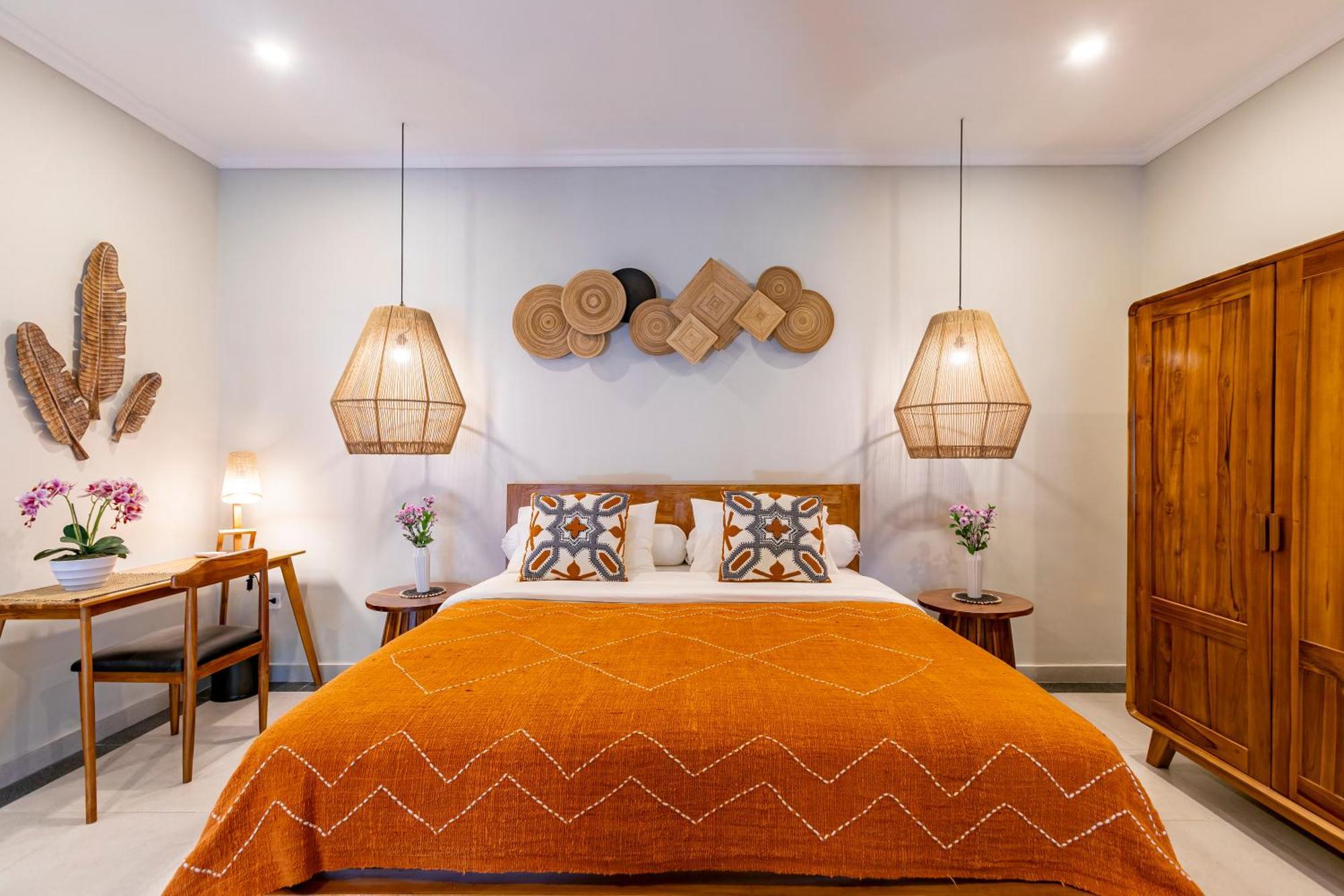 Viona 3 Villa - 3 Bdr Villa, Walk To The Beach Seminyak Kültér fotó