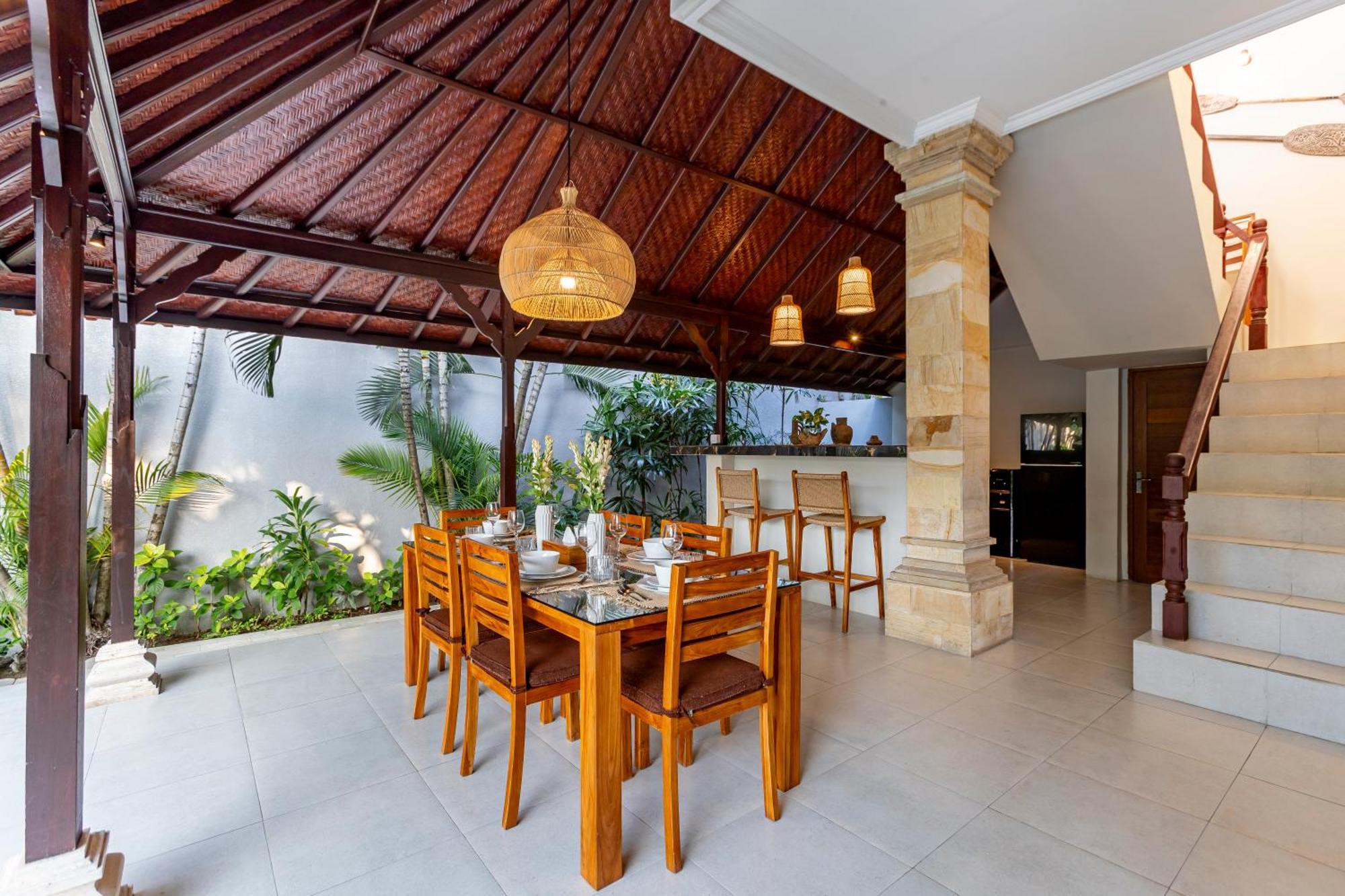 Viona 3 Villa - 3 Bdr Villa, Walk To The Beach Seminyak Kültér fotó